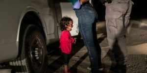 world-press-photo-2019-vince-john-moore-crying-girl-border-410